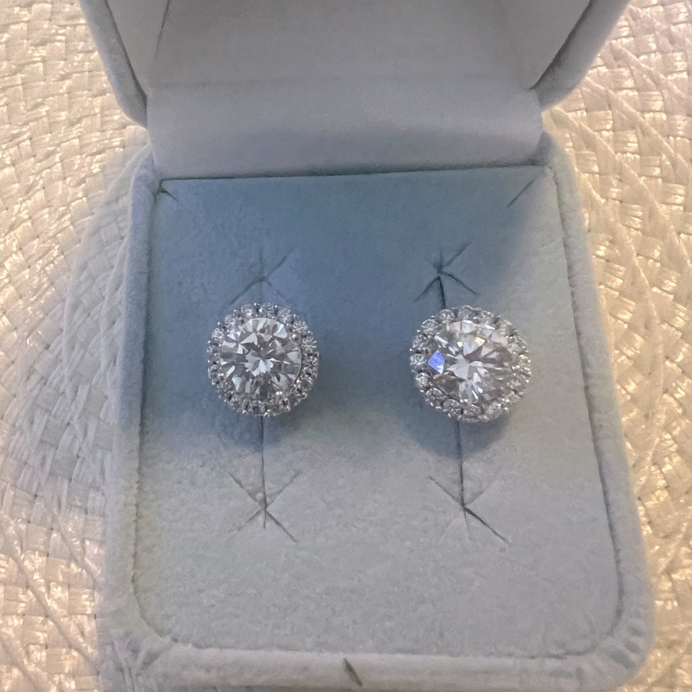 Elegant Silver Stud .925 CZ Shimmering Bridal Earrings